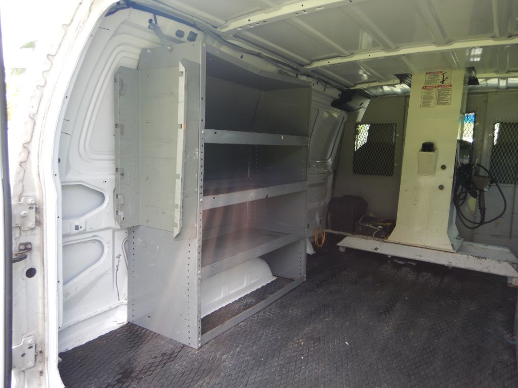 2009 Ford E-350 - $26,950