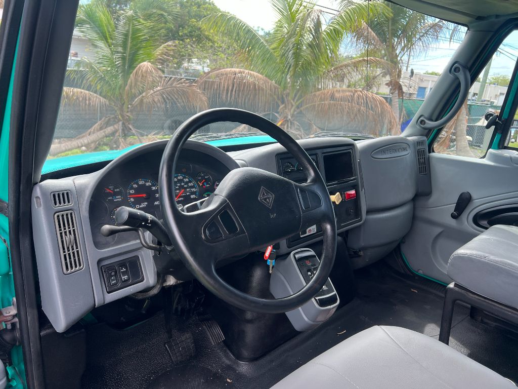 2005 International 4300 - $24,850