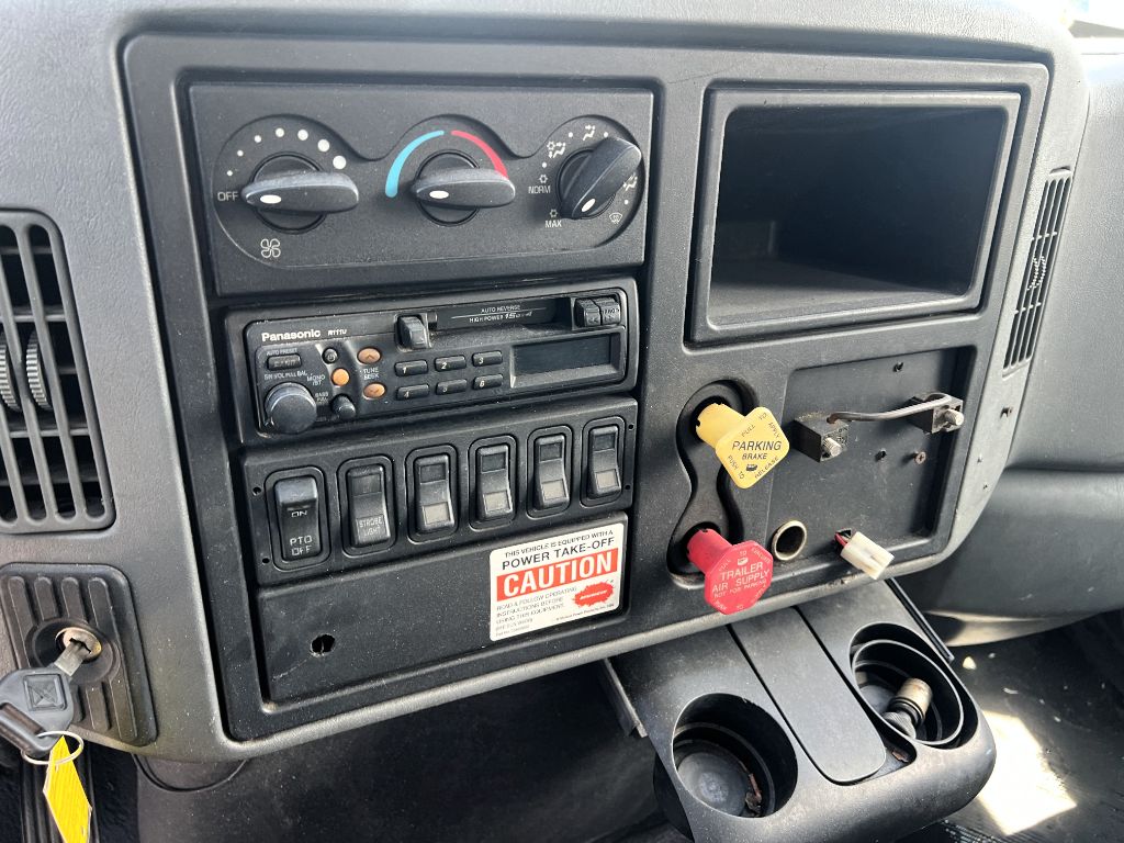 2005 International 4300 - $39,950