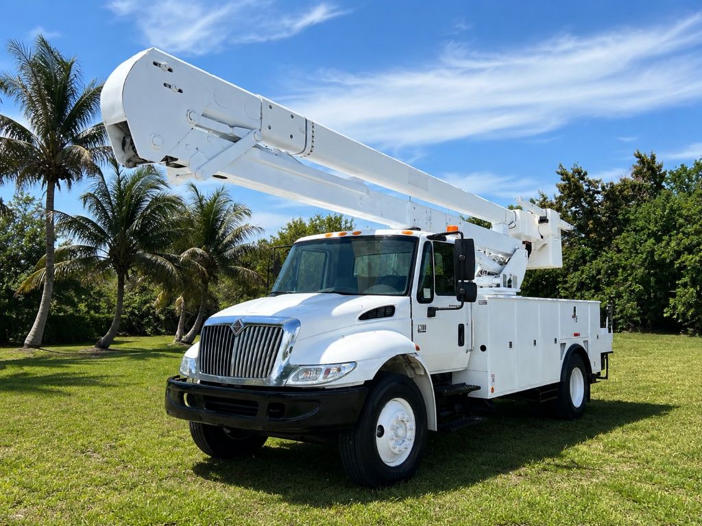 2005 International 4300 - $39,950