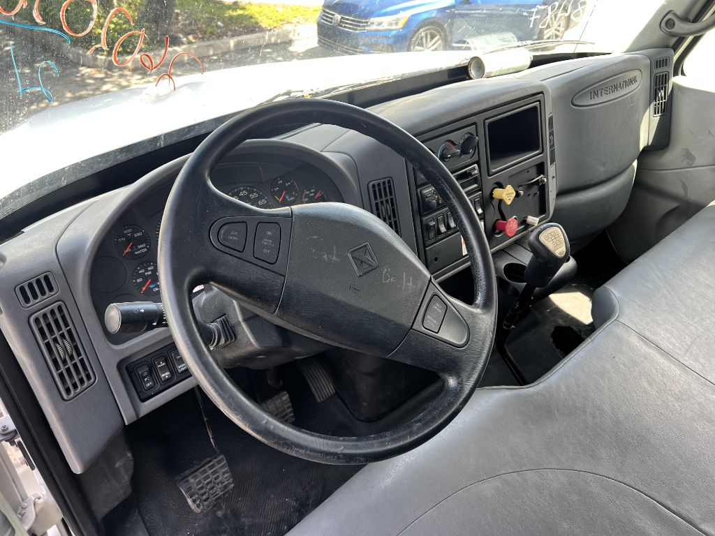 2005 International 4300 - $39,950