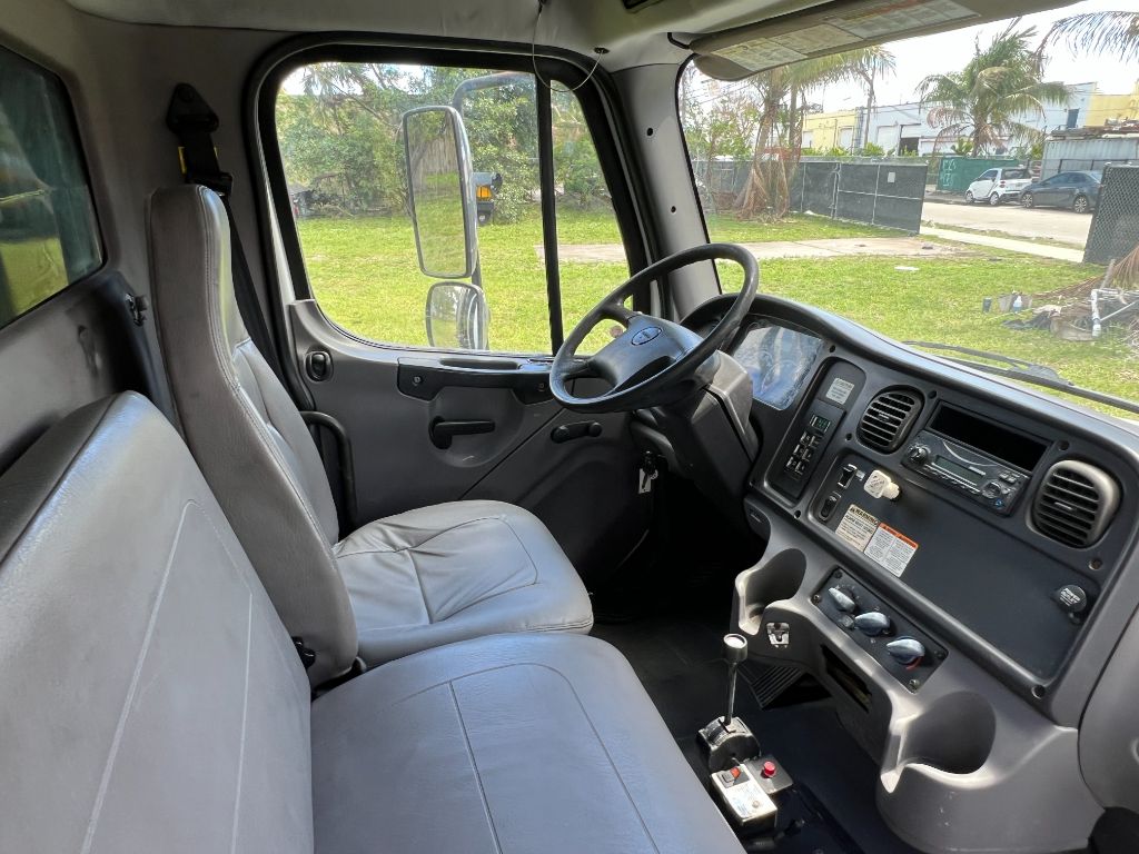 2011 Freightliner M2 - $44,950
