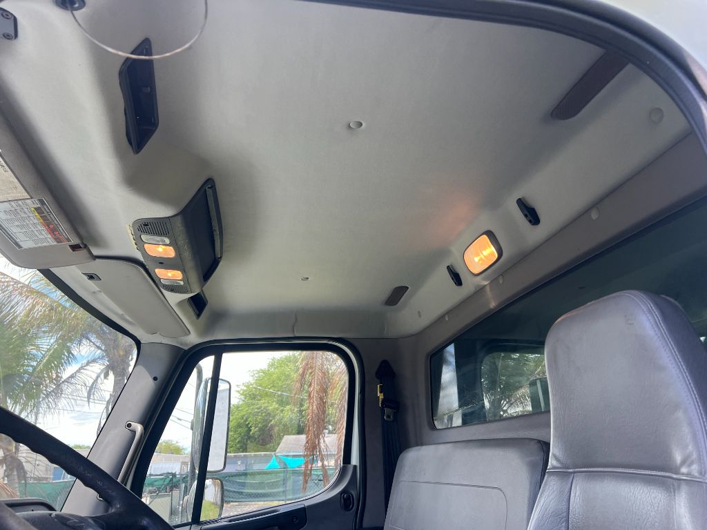 2011 Freightliner M2 - $44,950