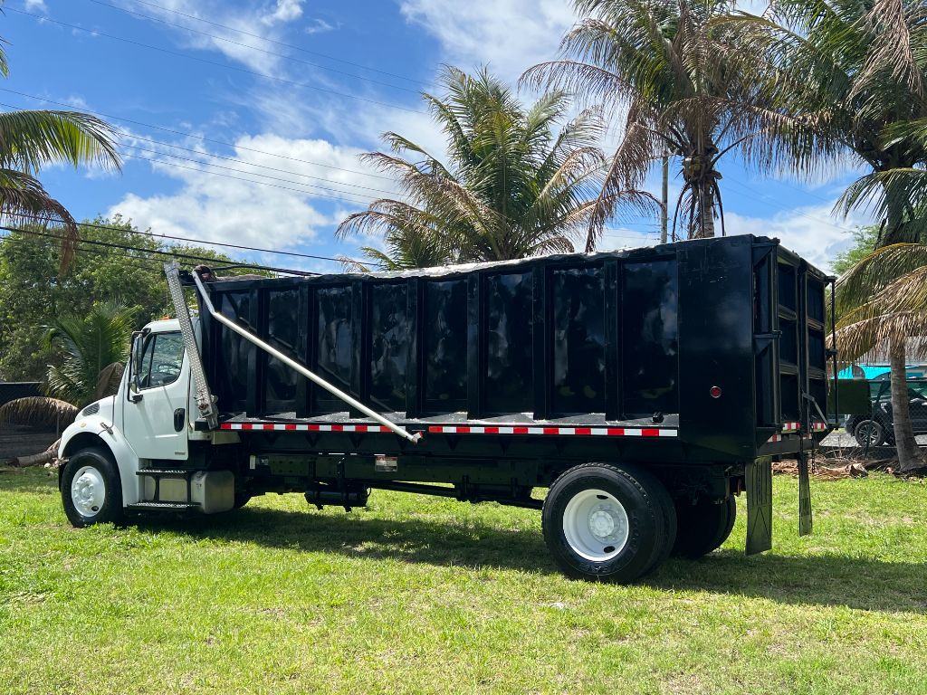 2011 Freightliner M2 - $44,950