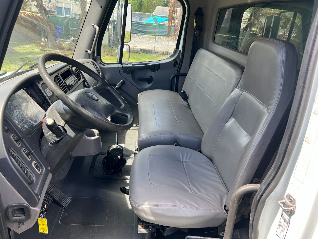 2011 Freightliner M2 - $44,950