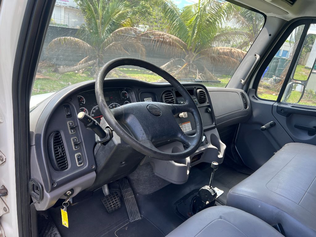 2011 Freightliner M2 - $44,950