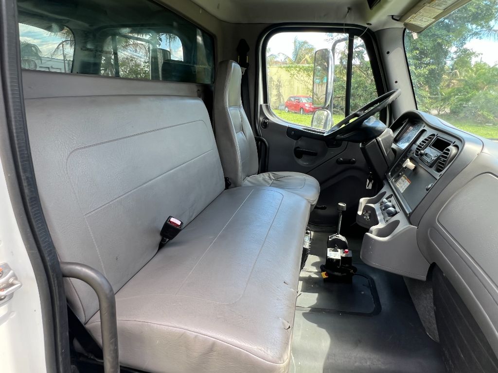 2011 Freightliner M2 - $44,950