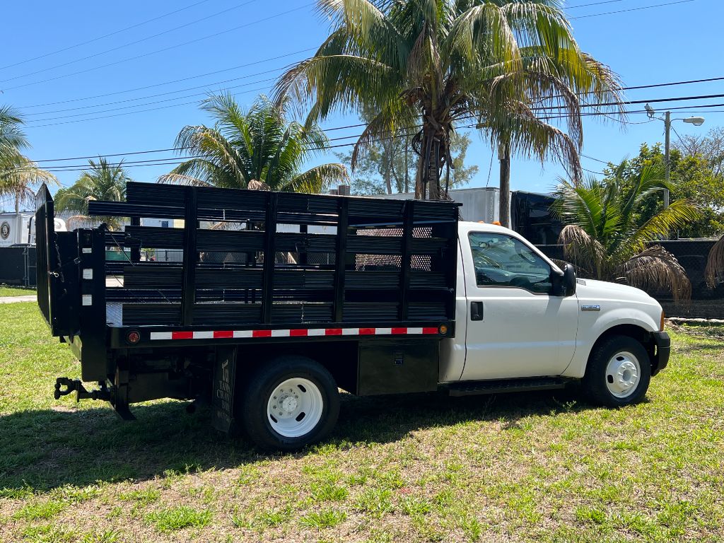 2005 Ford F-350 Super Duty - $13,850