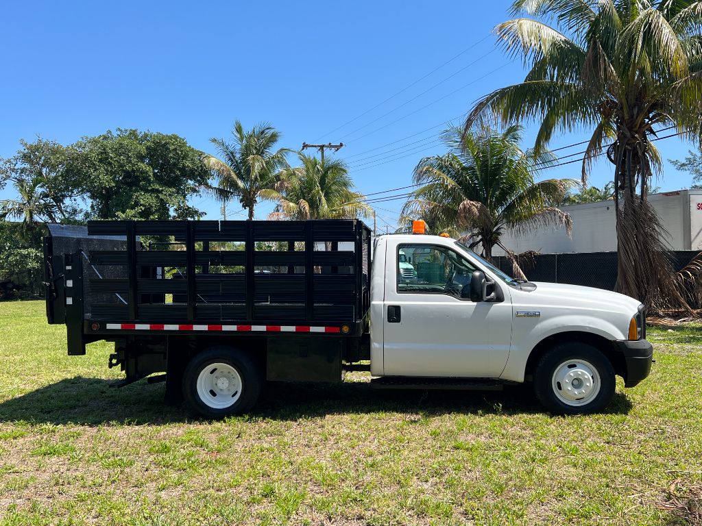 2005 Ford F-350 Super Duty - $13,850