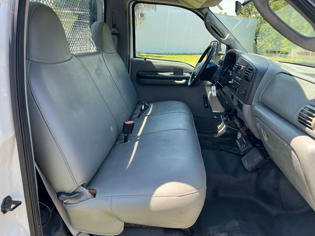 2005 Ford F-350 Super Duty - $13,850