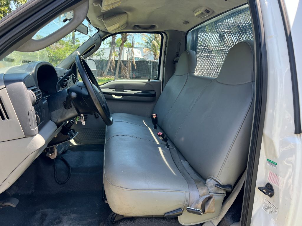 2005 Ford F-350 Super Duty - $13,850