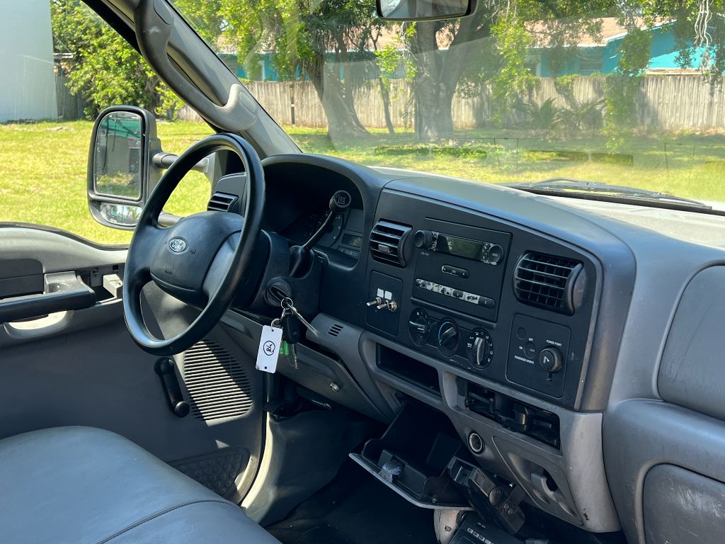 2005 Ford F-350 Super Duty - $13,850