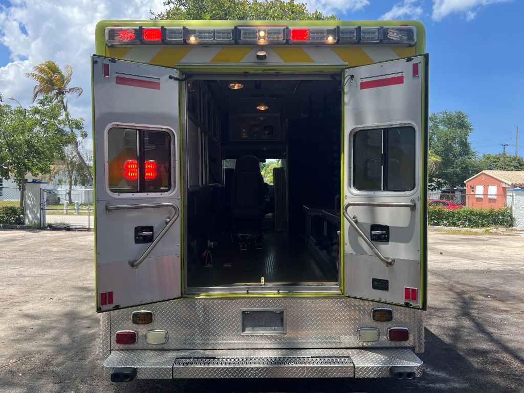 2012 Freightliner M2 - $24,850