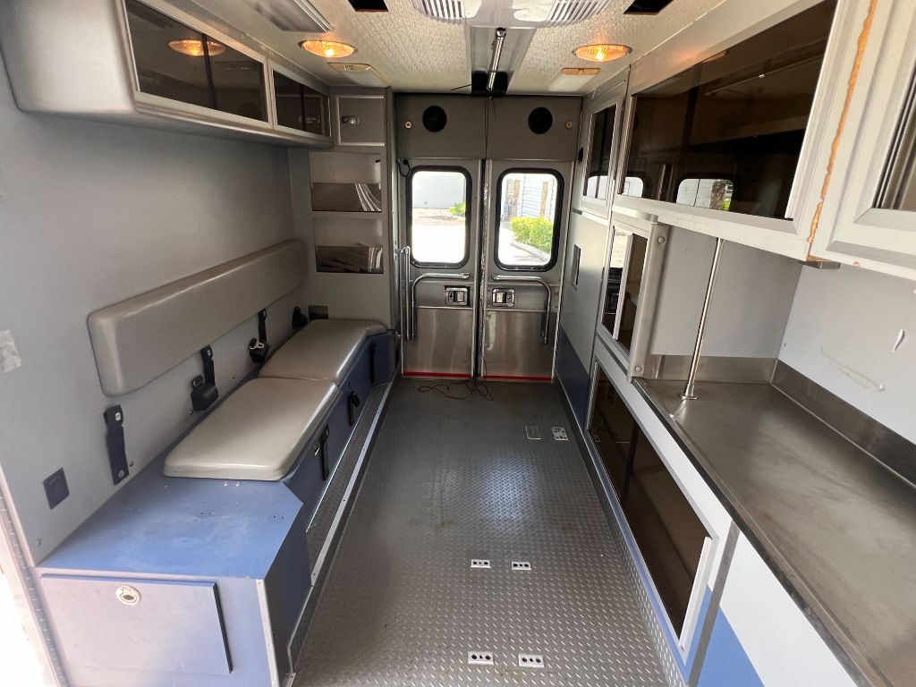2005 Freightliner M2 - $14,850