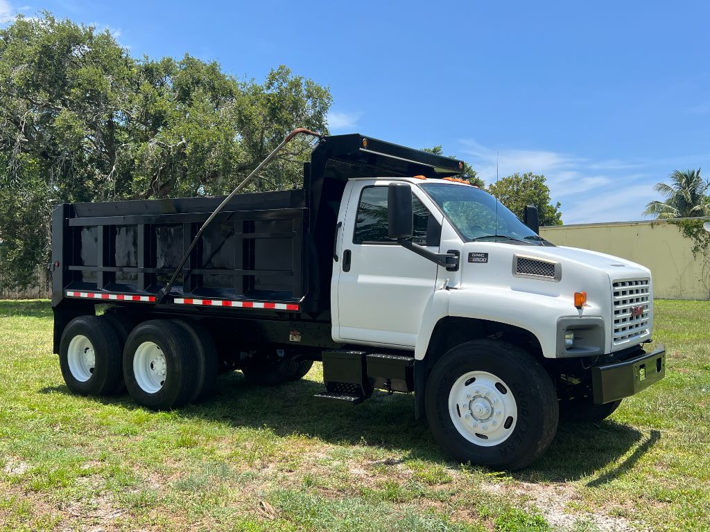 2008 GMC C850 - $44,950