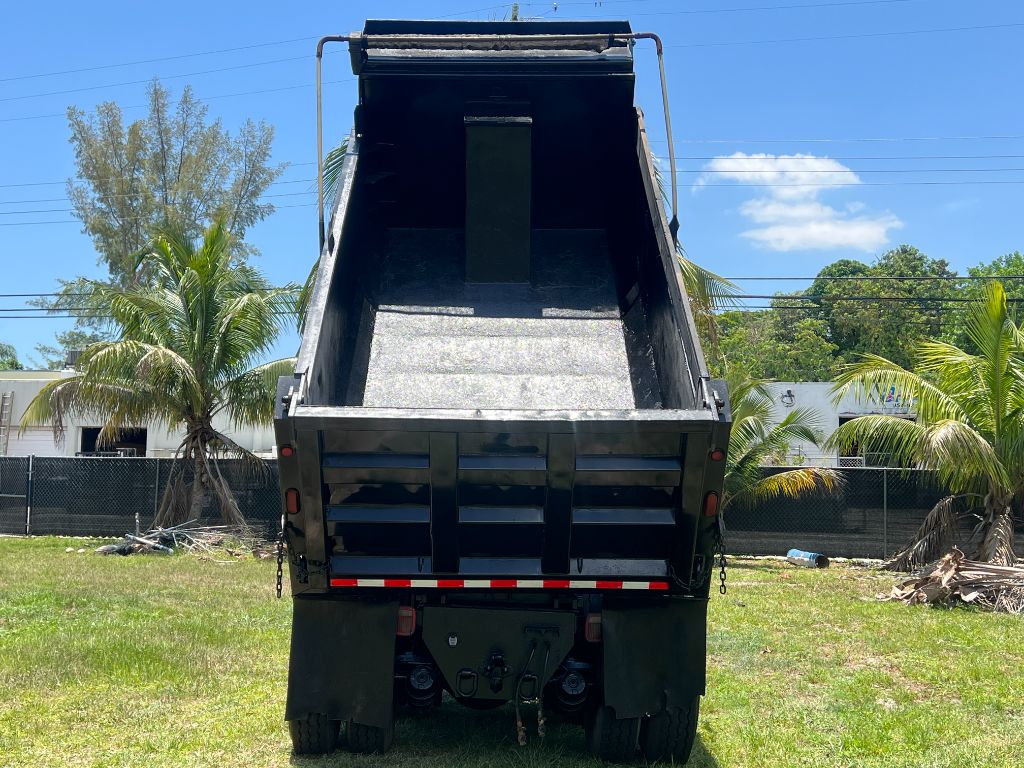 2008 GMC C850 - $44,950