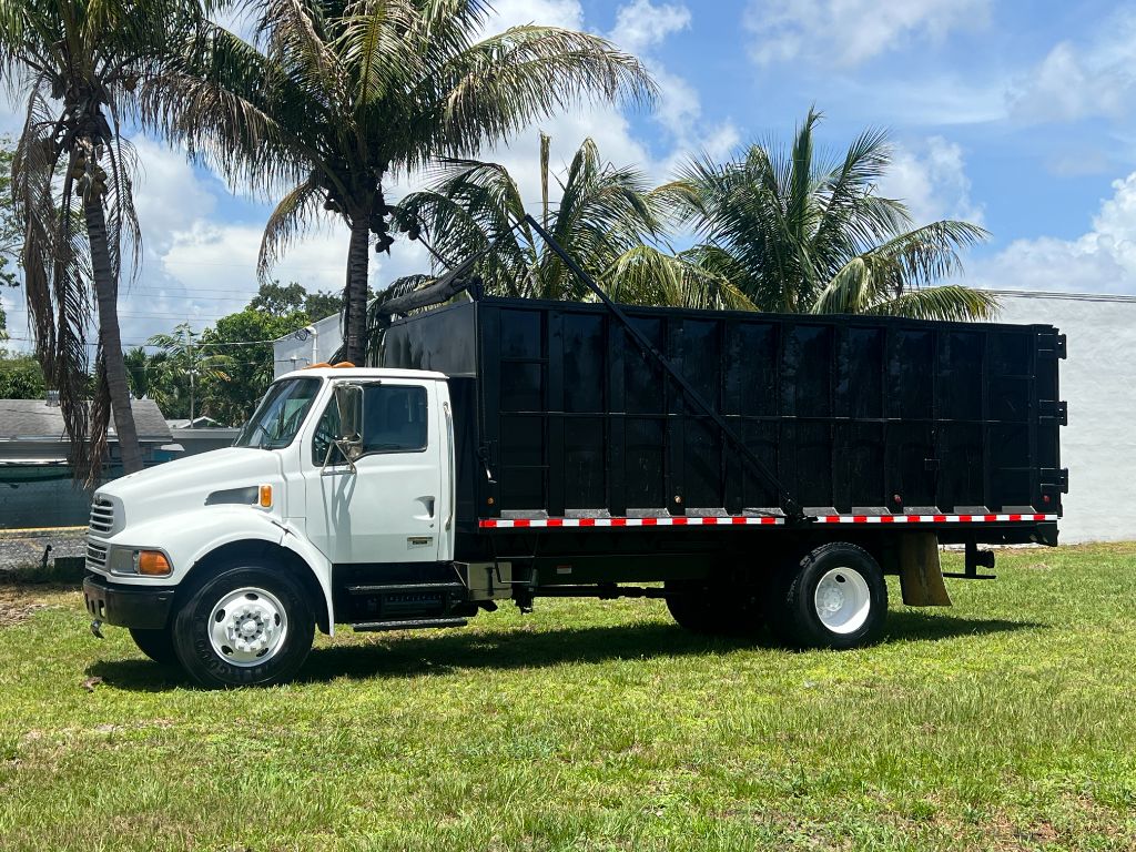 2002 STERLING M8500 - $23,950