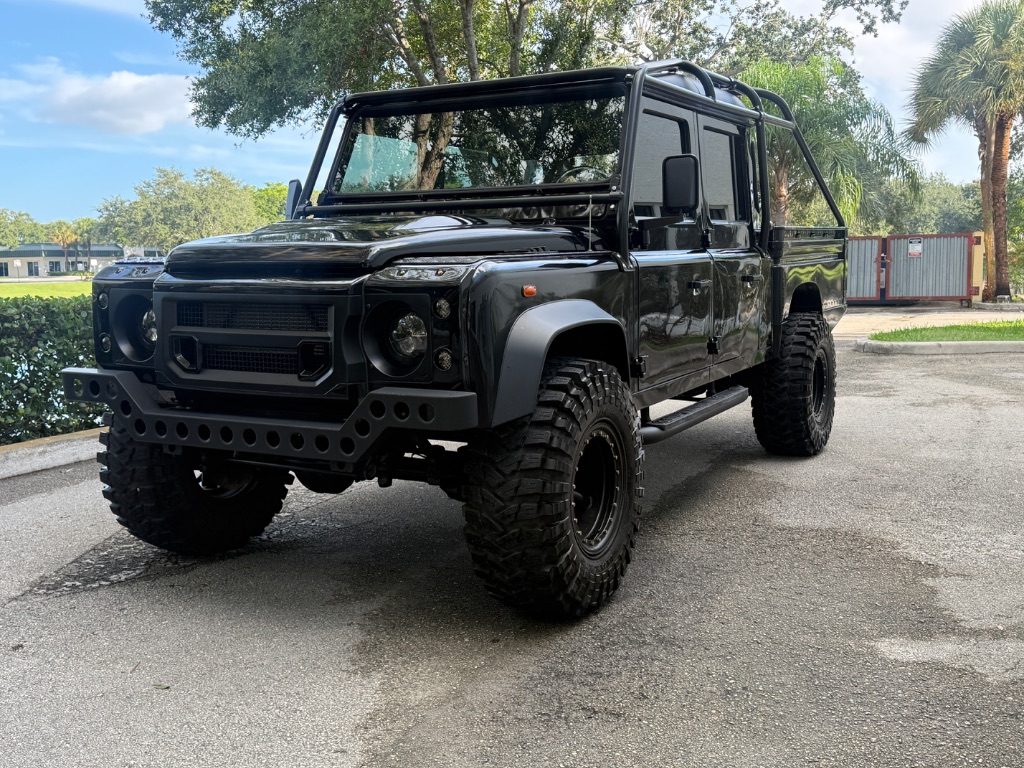 2000 LAND ROVER Defender - $109,000
