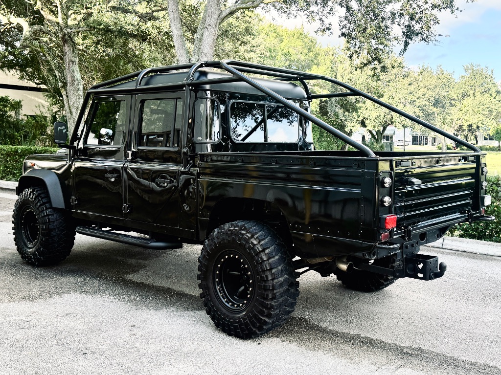 2000 LAND ROVER Defender - $109,000