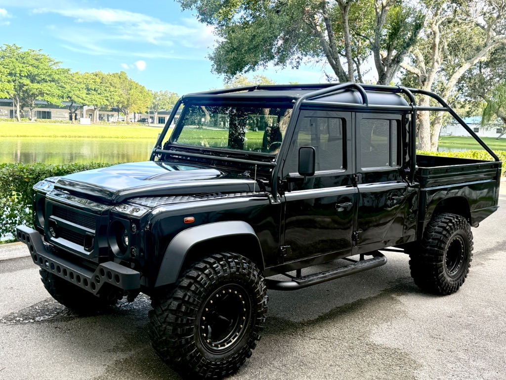 2000 LAND ROVER Defender - $109,000