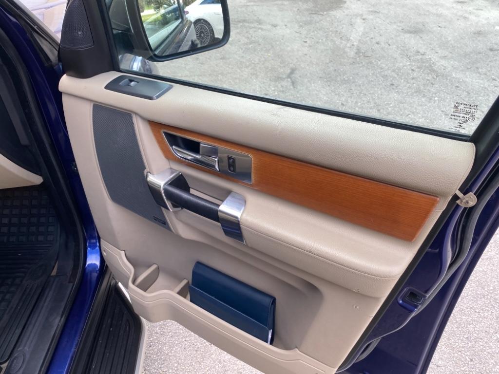 2011 LAND ROVER LR4 - $14,900