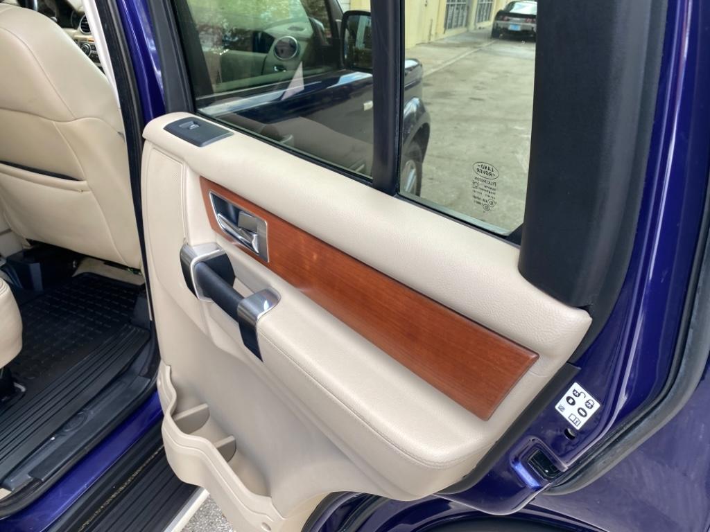 2011 LAND ROVER LR4 - $14,900