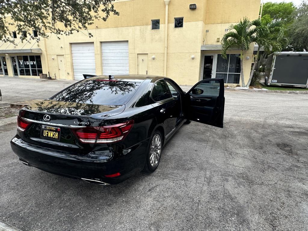 2014 Lexus LS - $13,900