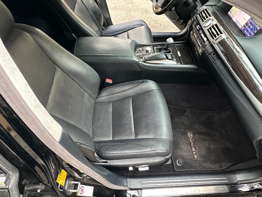2014 Lexus LS - $13,900