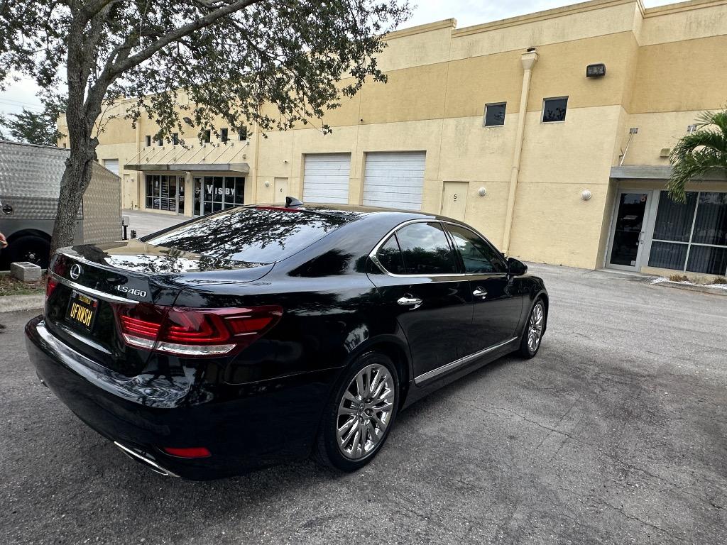 2014 Lexus LS - $13,900