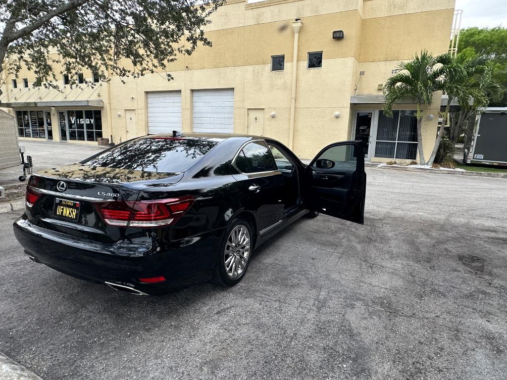 2014 Lexus LS - $13,900