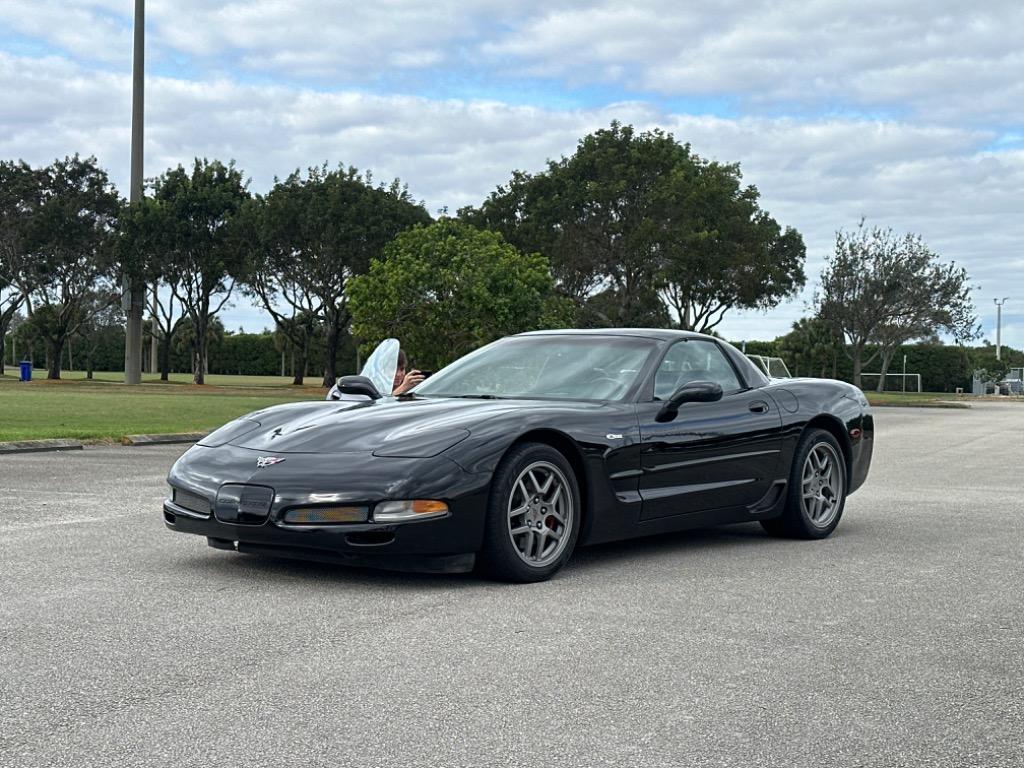 2003 Chevrolet Corvette - $31,995