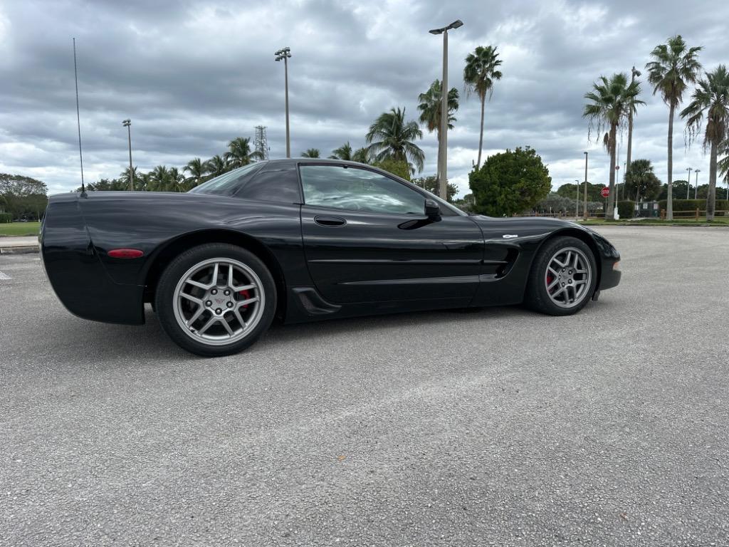 2003 Chevrolet Corvette - $31,995