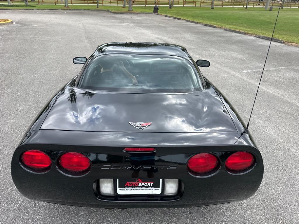 2003 Chevrolet Corvette - $31,995