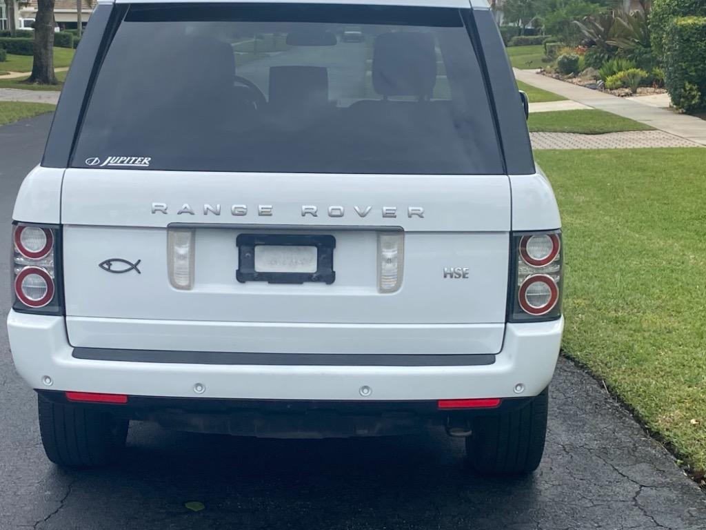 2011 LAND ROVER Range Rover - $21,900