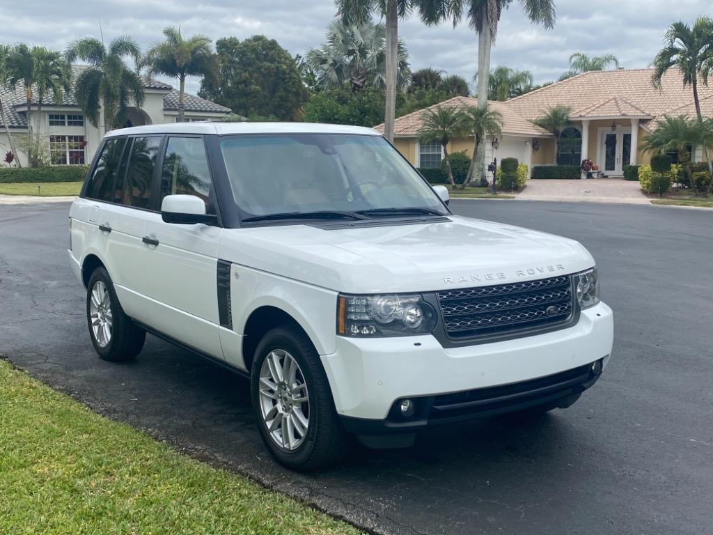 2011 LAND ROVER Range Rover - $21,900