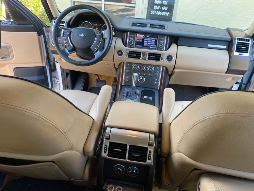 2011 LAND ROVER Range Rover - $21,900
