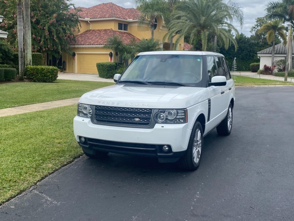 2011 LAND ROVER Range Rover - $21,900