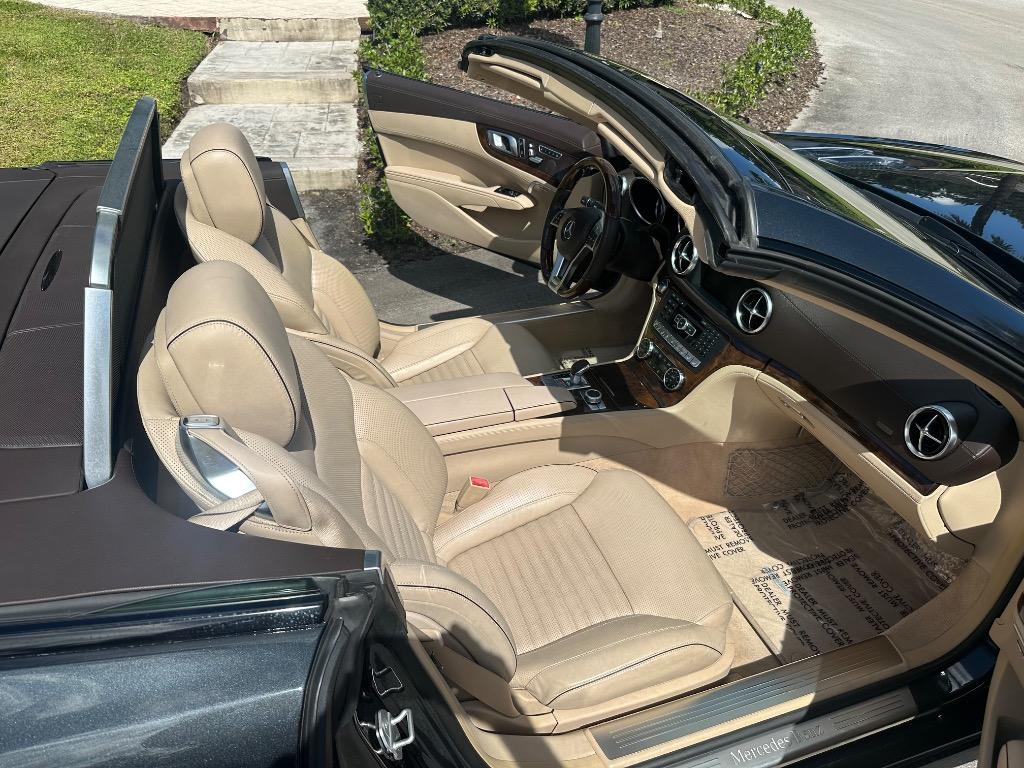 2013 Mercedes-Benz SL-Class - $32,995