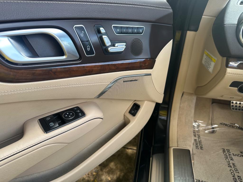 2013 Mercedes-Benz SL-Class - $32,995