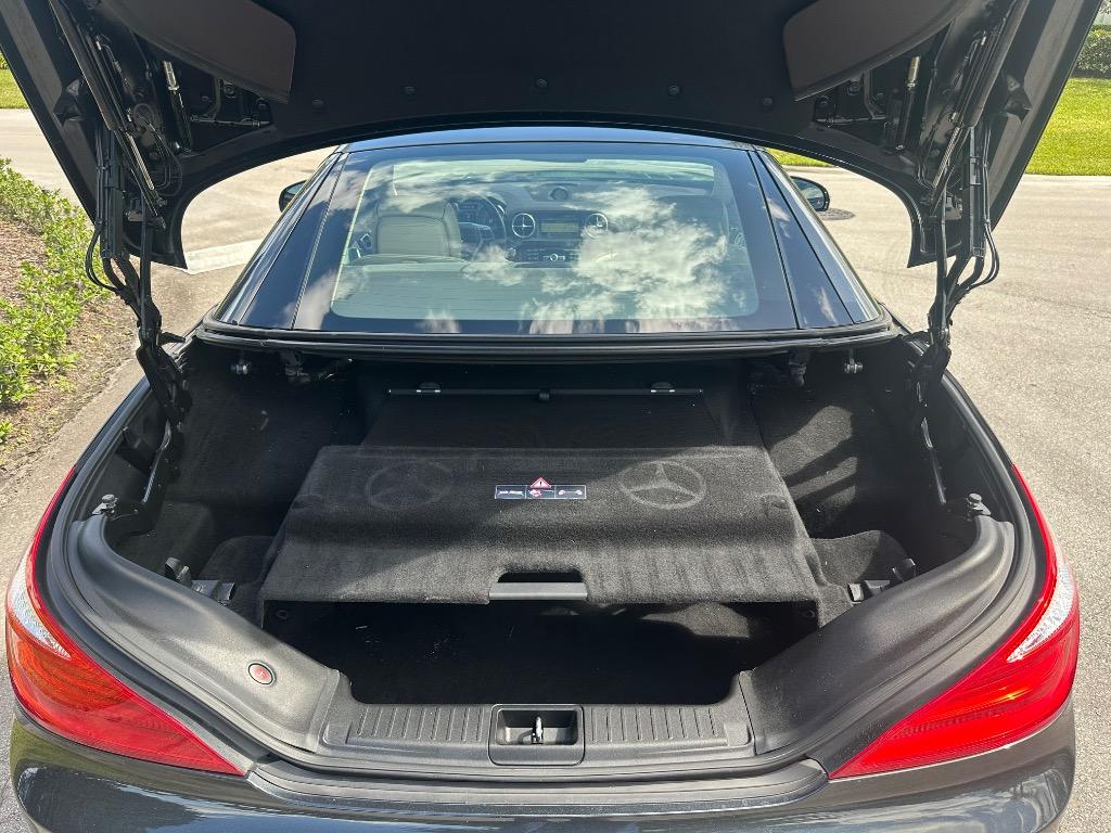 2013 Mercedes-Benz SL-Class - $32,995
