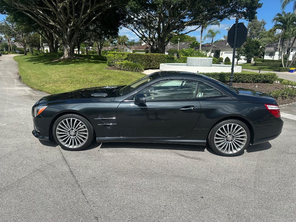 2013 Mercedes-Benz SL-Class - $32,995