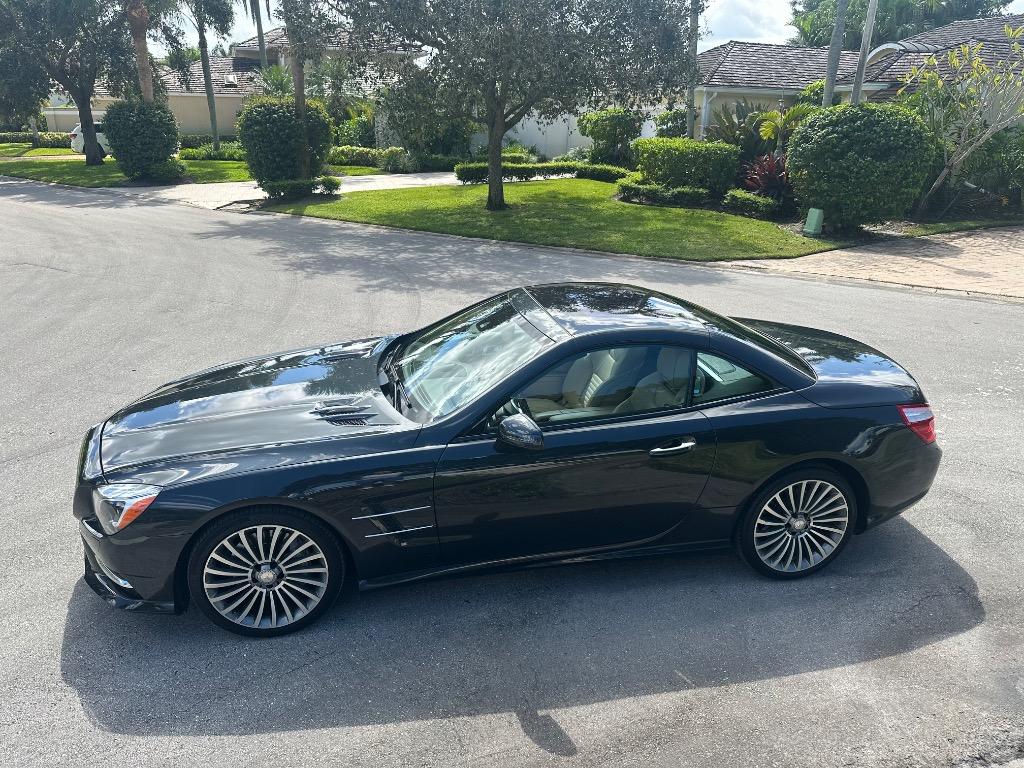 2013 Mercedes-Benz SL-Class - $32,995