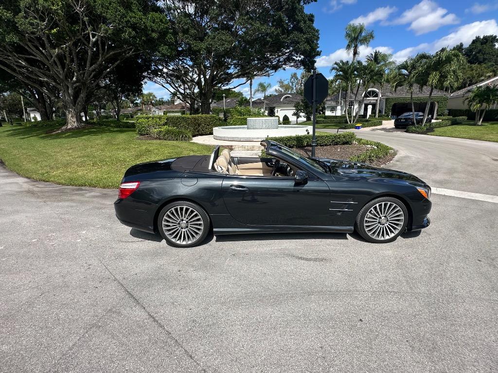 2013 Mercedes-Benz SL-Class - $32,995