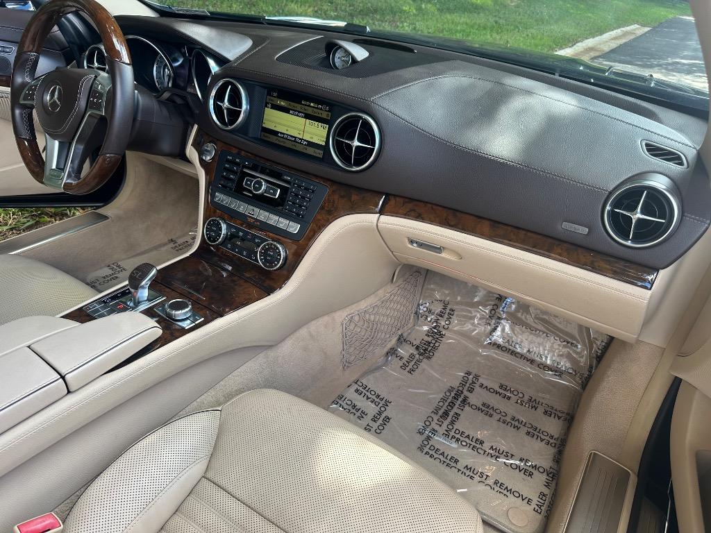 2013 Mercedes-Benz SL-Class - $32,995