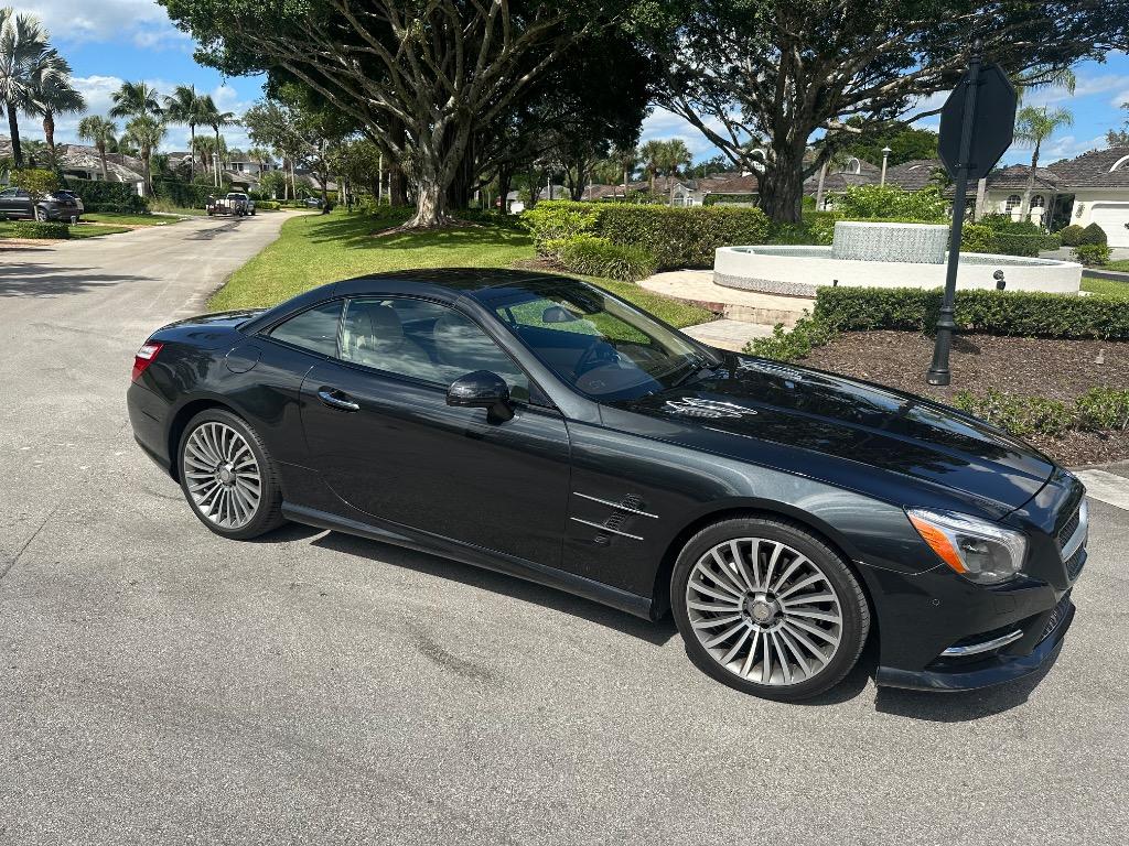 2013 Mercedes-Benz SL-Class - $32,995