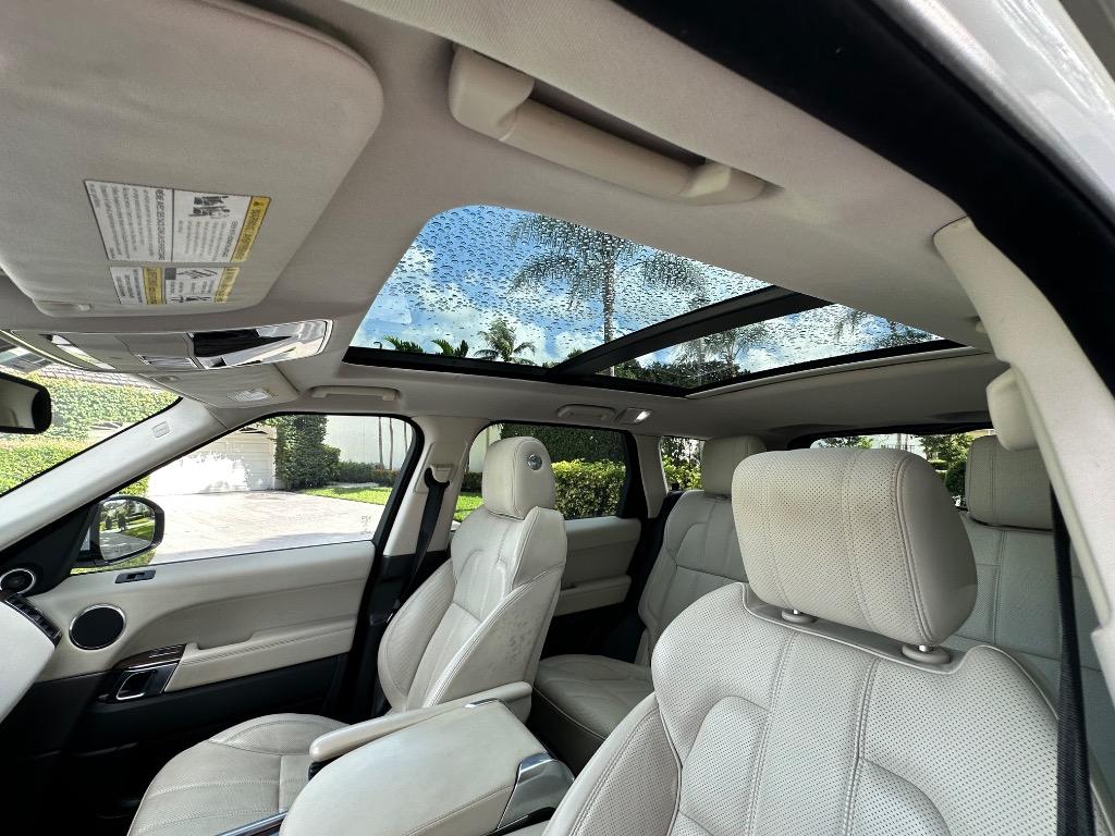 2014 Land Rover Range Rover Sport - $24,995
