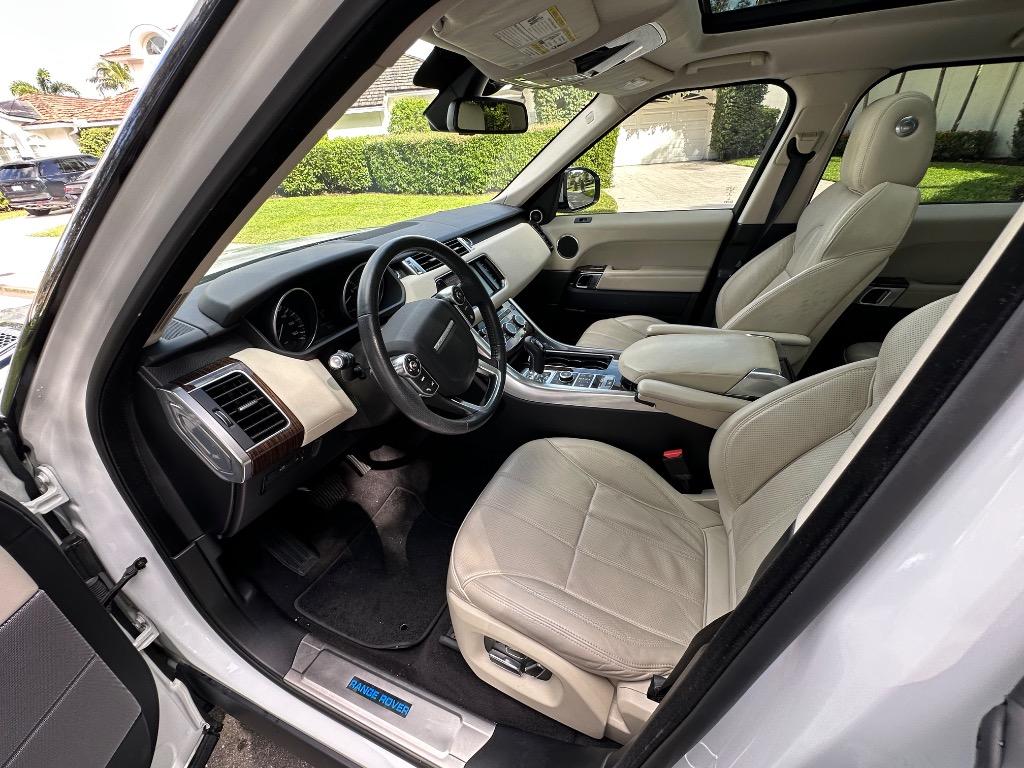 2014 Land Rover Range Rover Sport - $24,995