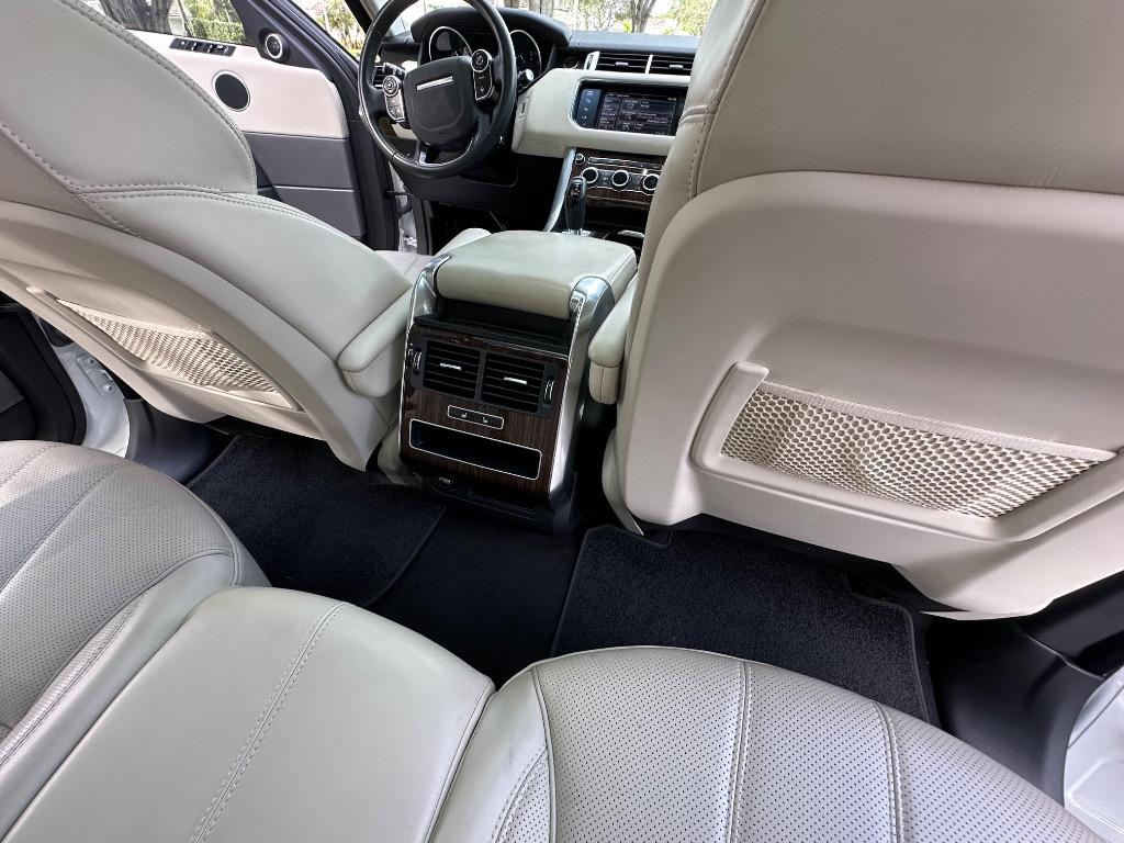 2014 Land Rover Range Rover Sport - $24,995