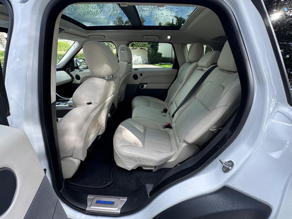 2014 Land Rover Range Rover Sport - $24,995
