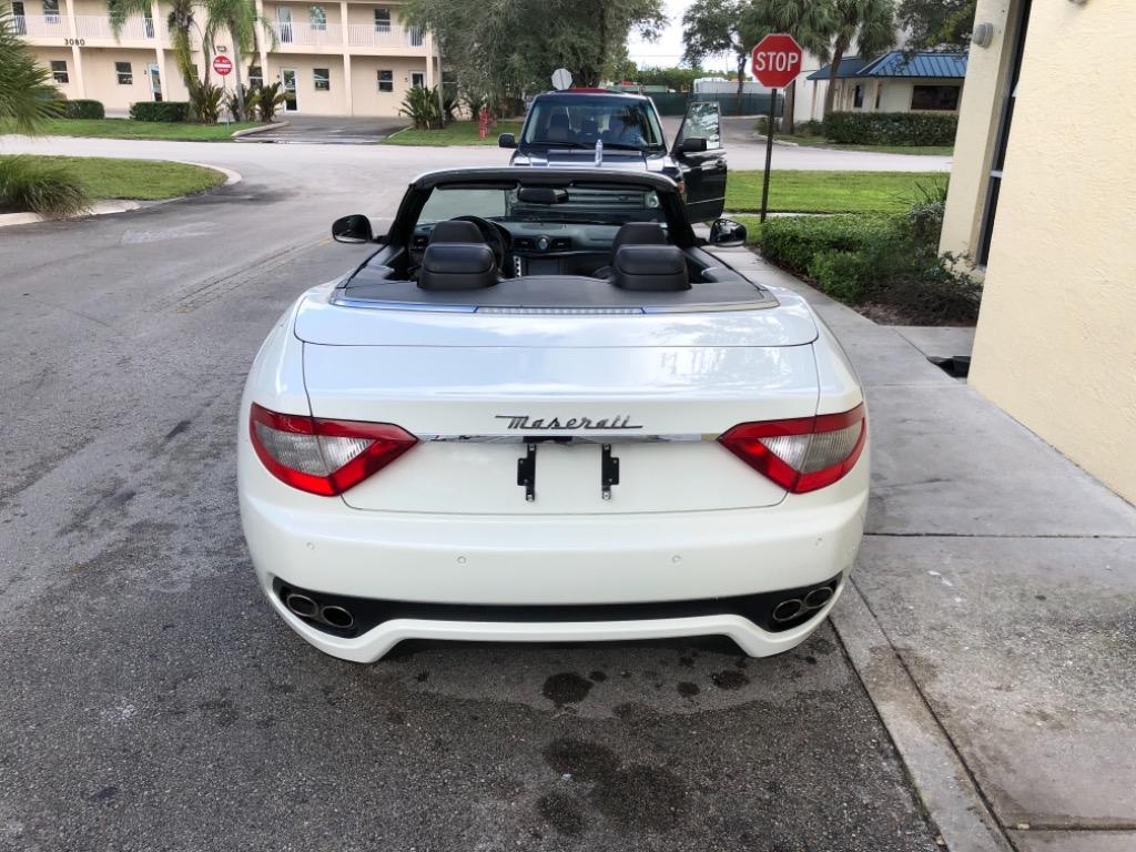 2016 Maserati GranTurismo - $64,900